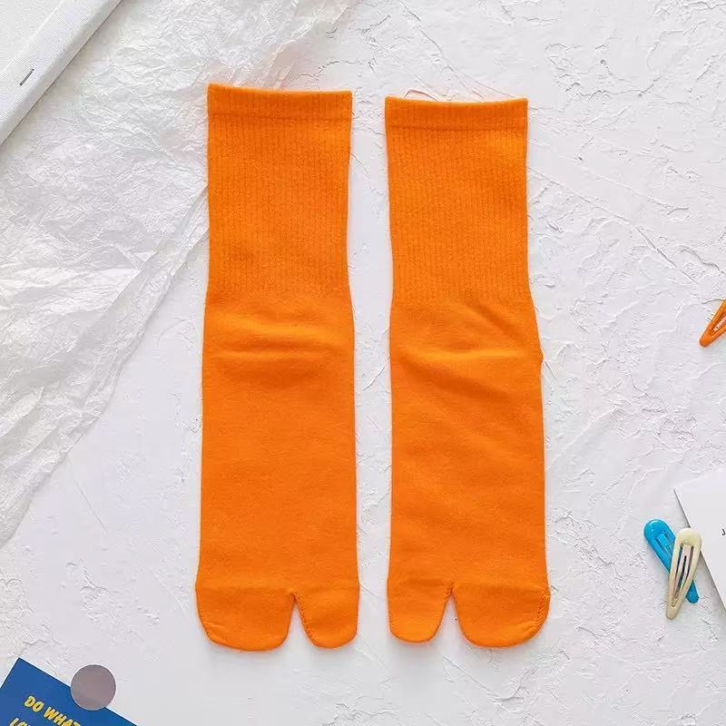 Candy Color Mid-Calf Tabi Sock - Toe Sock Split recension och pris